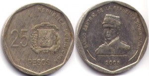 монета 25 доминиканских песо