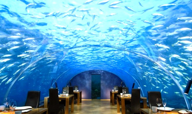 Совсем необычно открыть ресторан под водой.