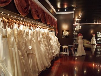Магазин свадебных платьев бизнес идея thumbnail